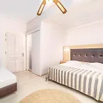 Hotel Adani
