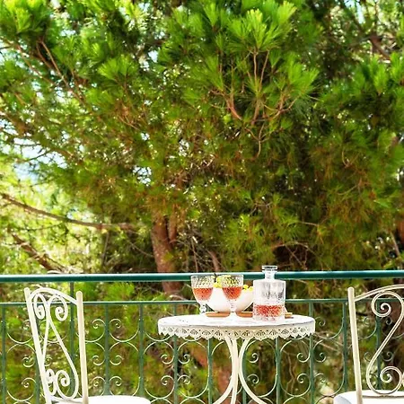 Hotell Adani