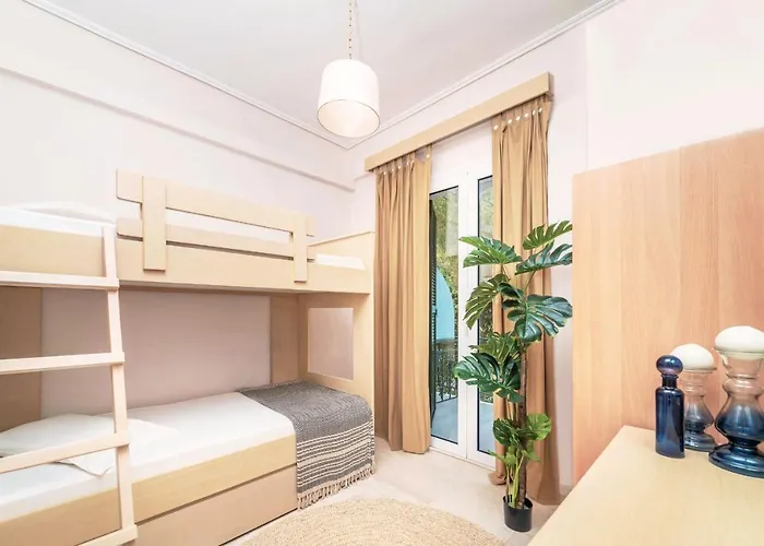 Adani 2* Tsoukaladhes